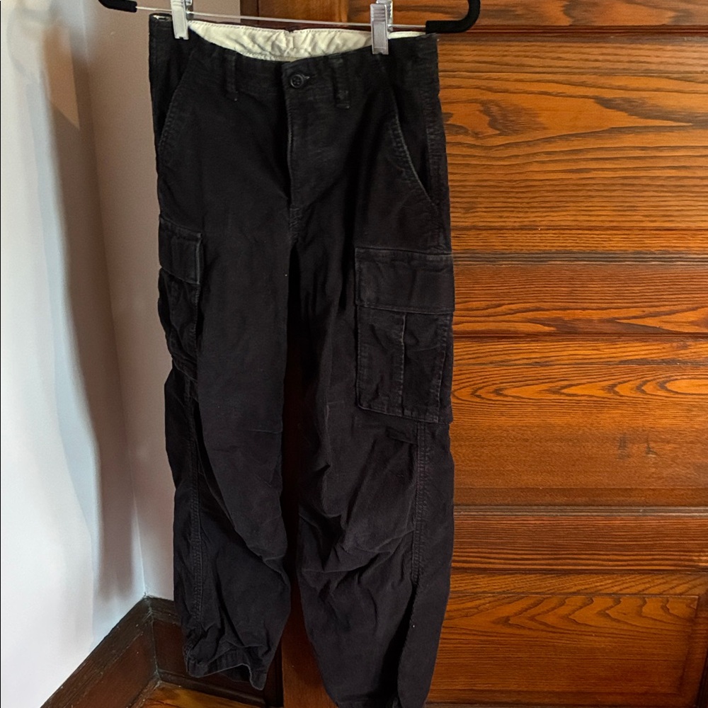 GAP Black Cargo Pants with Multiple Pockets